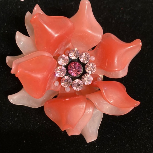 Vintage Cellulose flower 1940s rhinestone acetate brooch . Pre owned minor wear - Picture 1 of 5
